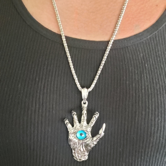 NWT Blue Eye Demon Claw Gothic Necklace - Picture 11 of 11